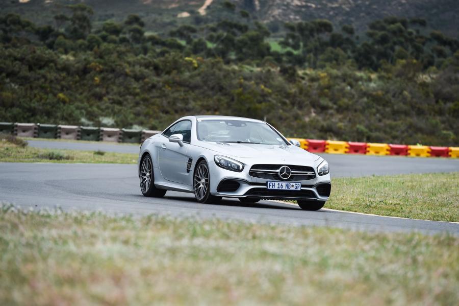  Mercedes-AMG SL63 2016 года  (ZA) (фото 4 из 4)